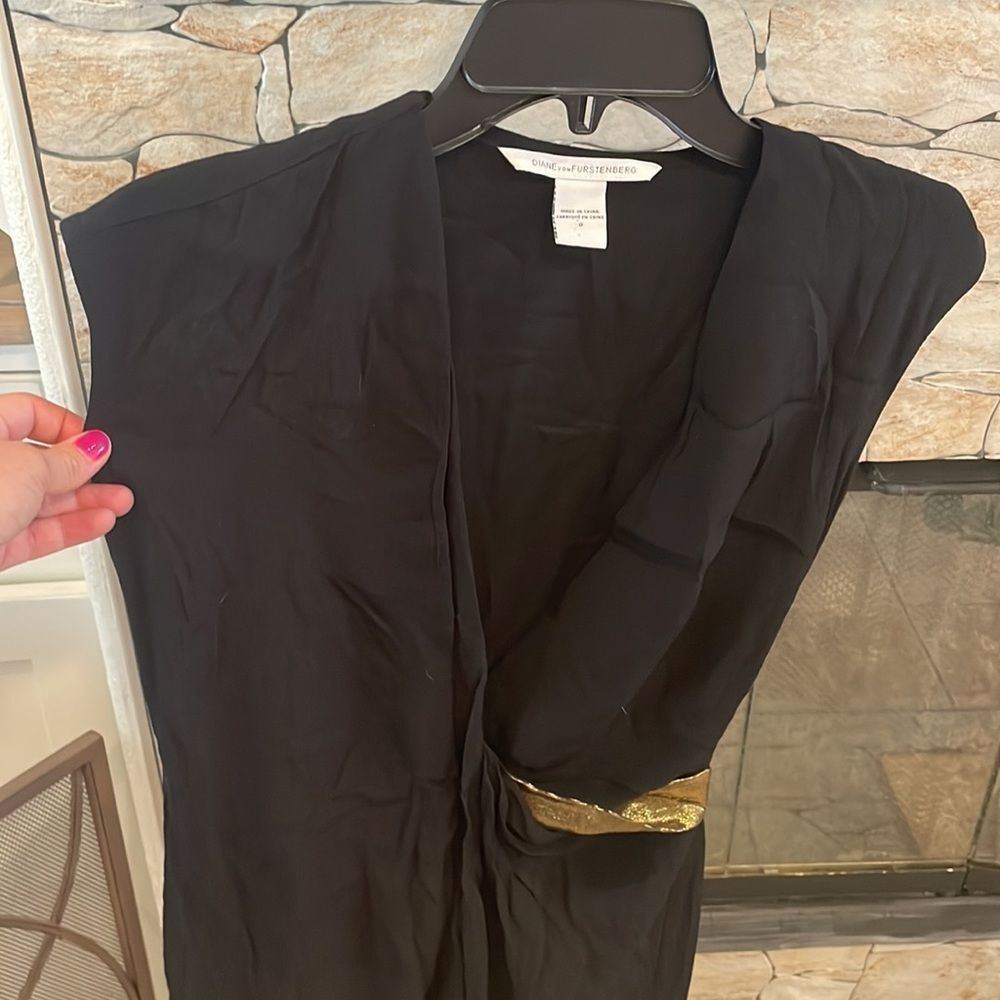 DVF worn once - Picture 2 of 5